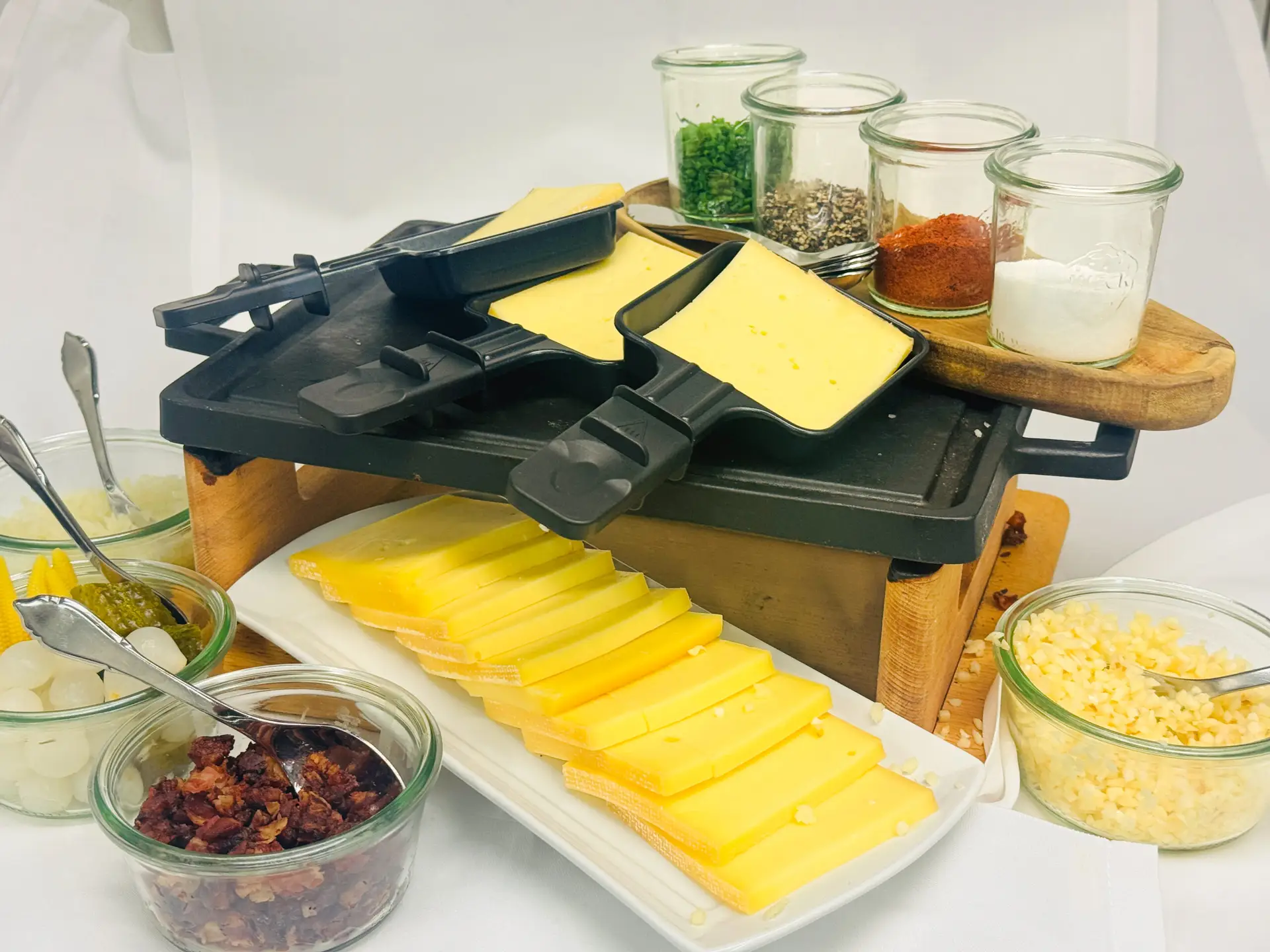 Raclette am Gästetisch im Restaurant Stadtgarten Wangen an der Aare